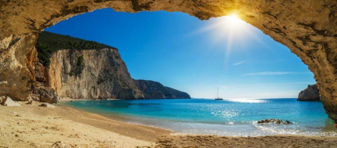 Greece-Best-Beaches-Porto-Katsiki-Lefkas-Lonian-Islands-02-768x512-1